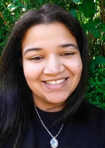 felicia headshot small