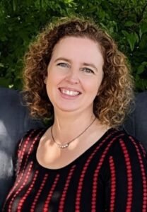 Headshot 025 208x300